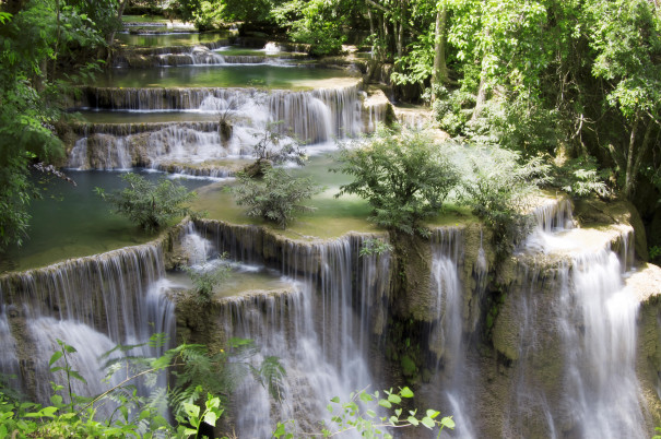 Фотообои Каменный водопад